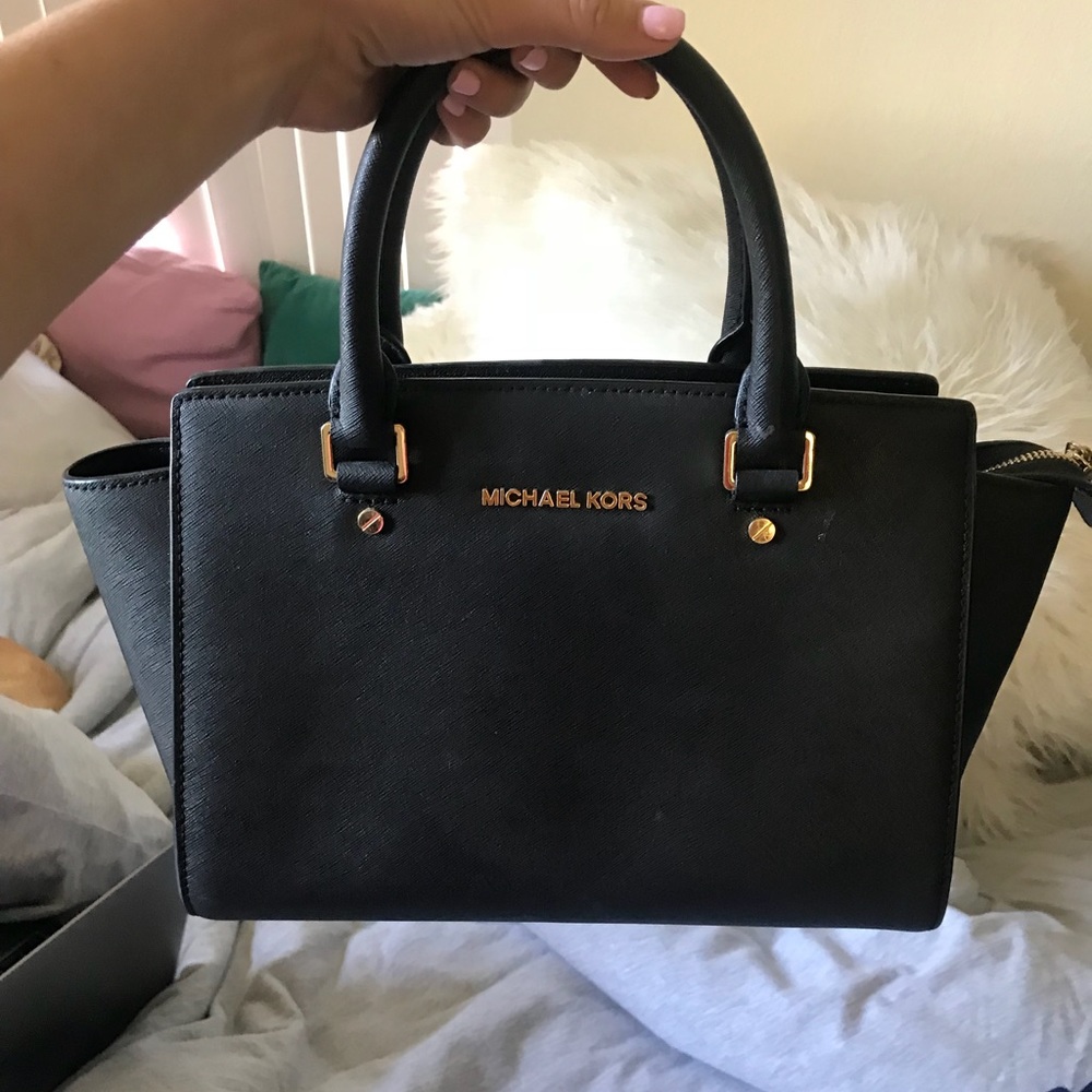 MICHAEL KORS purse and wallet! Lightly used.